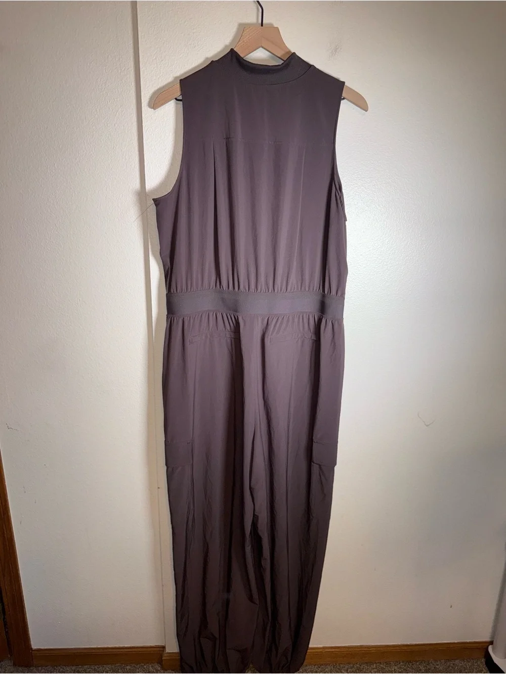 ATHLETA Chocolate Brown Zip-Up Active Lightweight sleeveless jumpsuit 16 - Picture 4 of 5